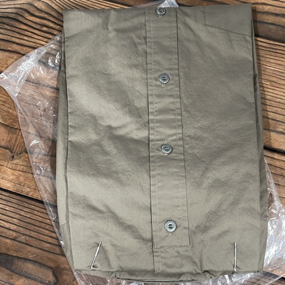 NWT Duck Head Light Army Green Casual Button Down Shirt - Picture 4 of 4